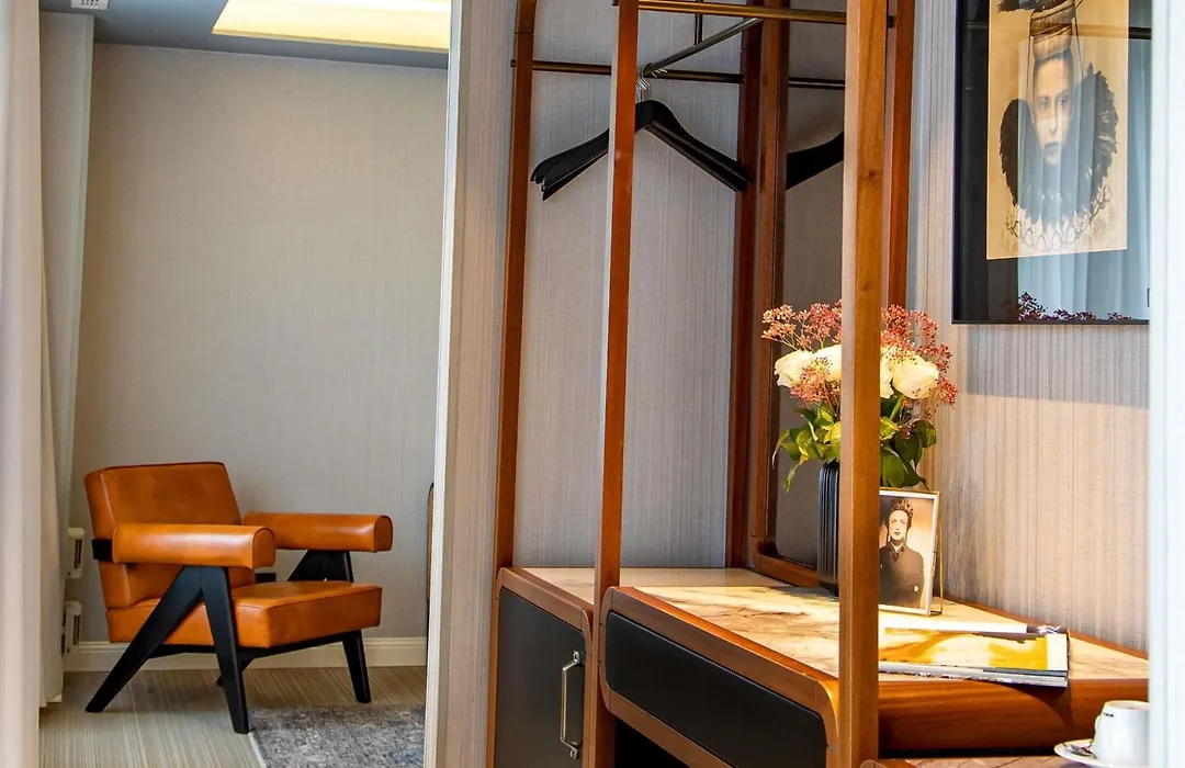 MUZE Hotel Dusseldorf - Handwritten Collection-1