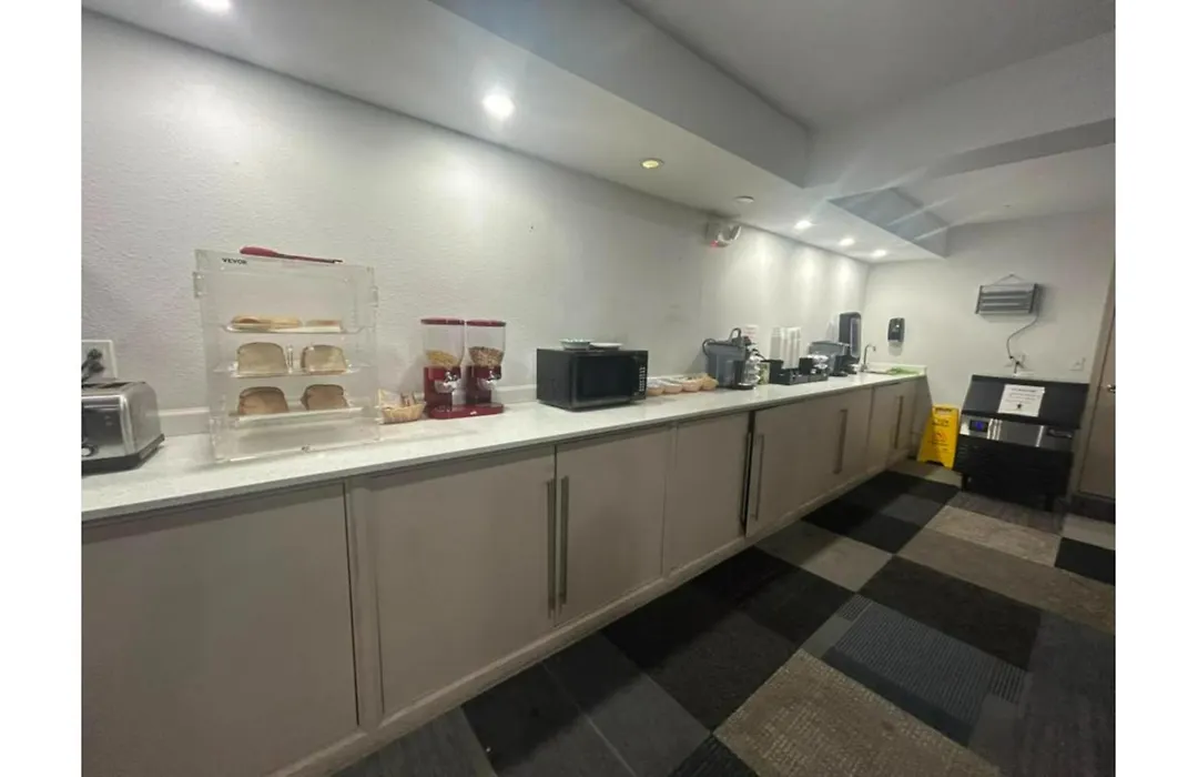 University Inn Of Carbondale By Hotel O-1