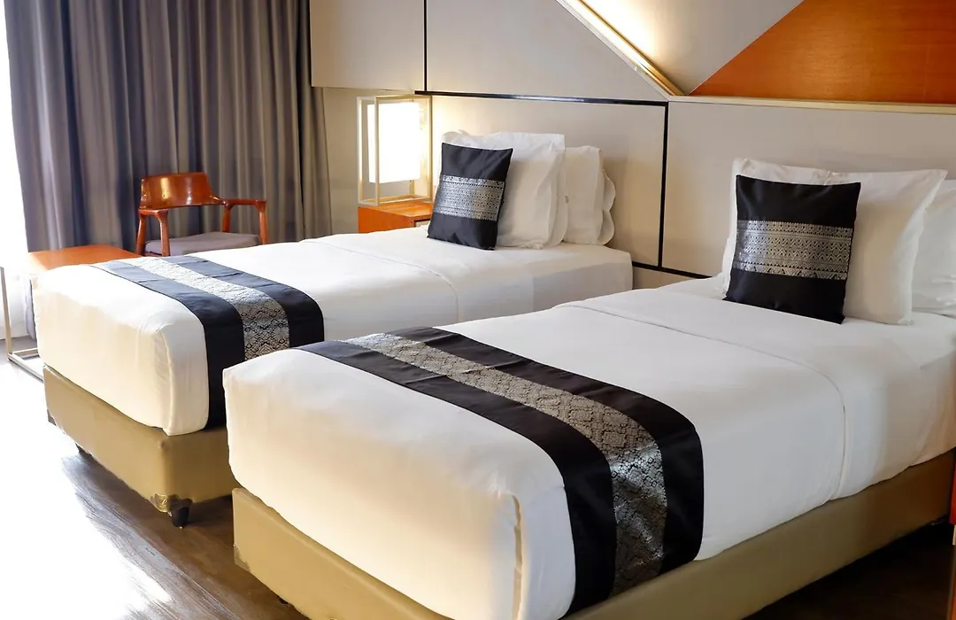 Rayz Umm Hotel Malang-1