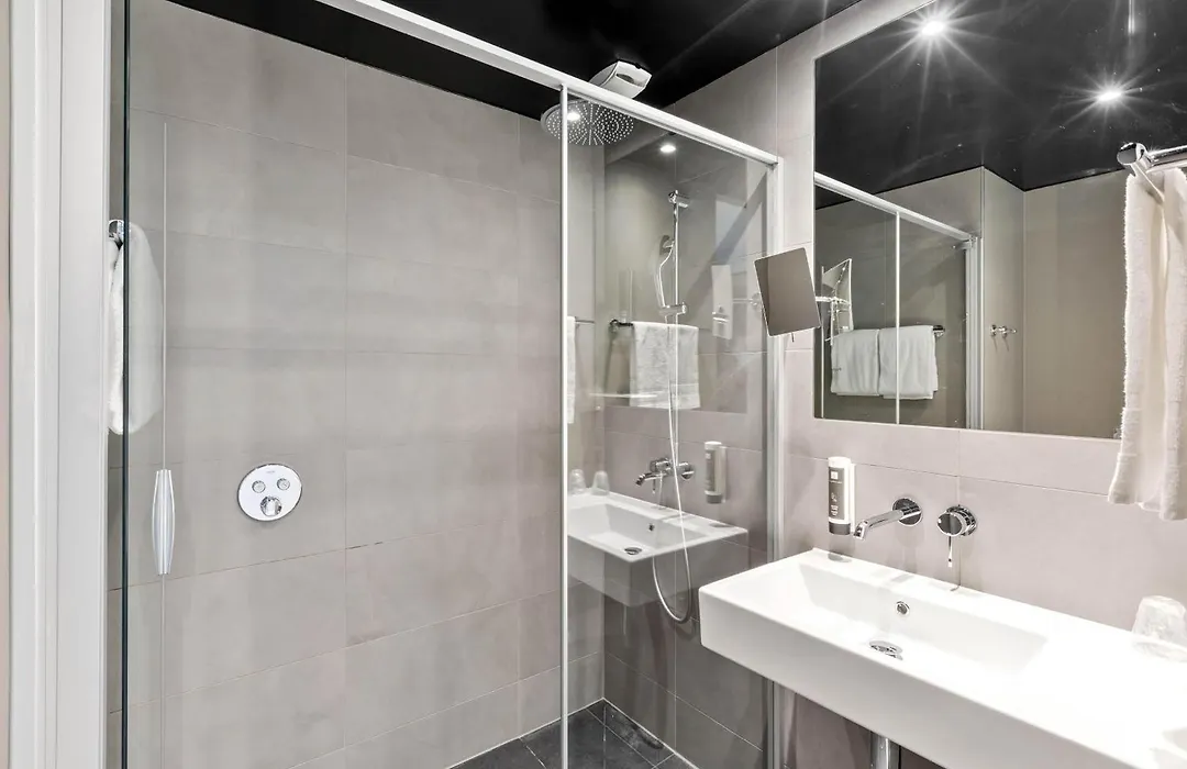 B&B Hotel St Gallen-1