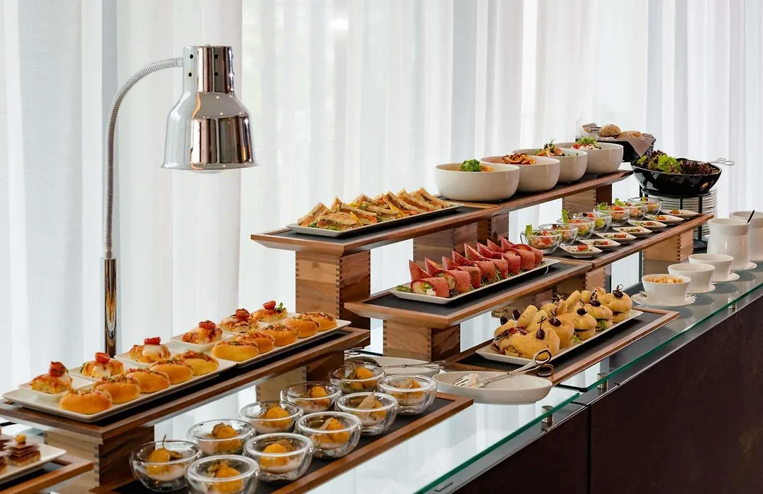 Moevenpick Hotel Basel-1