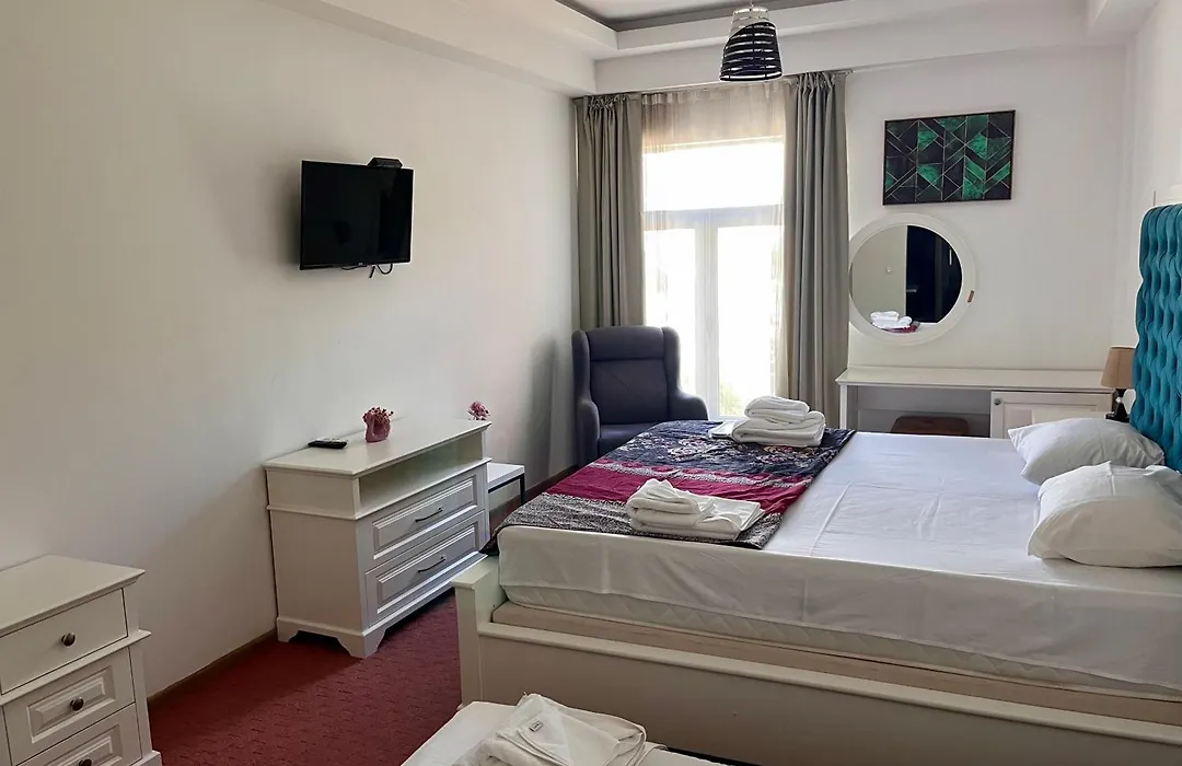 Diamond Hotel & Restaurant Ulcinj-1