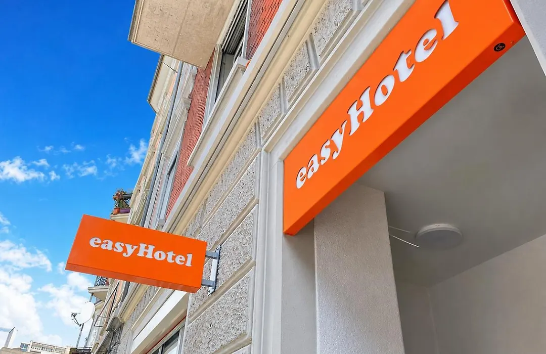 easyHotel Zürich Limmatplatz-1