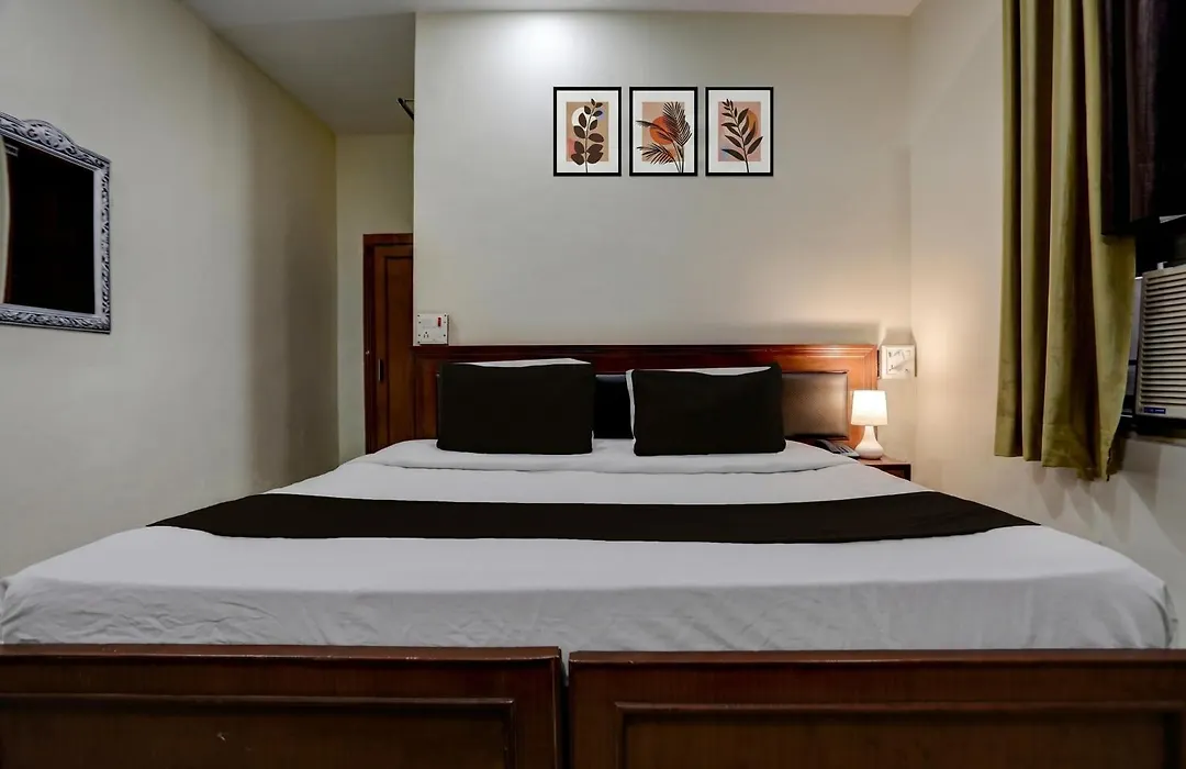 Hotel O Rae Bareli Railway Junction Formerly Nova Resorts & Luxury Farm-1
