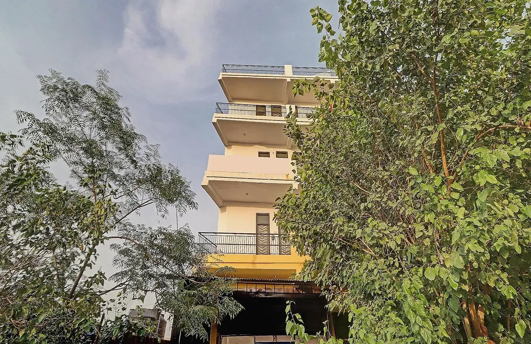 Hotel O Blue Ray-1
