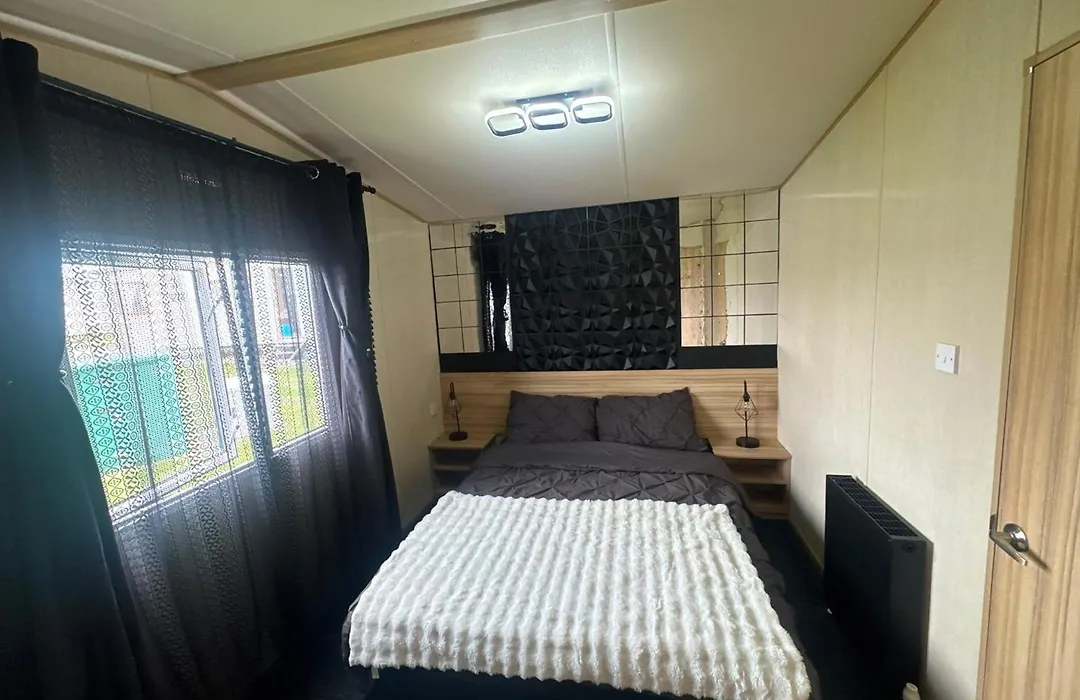 Holiday Park Caravan Fluffy In Harts Holiday Park-1