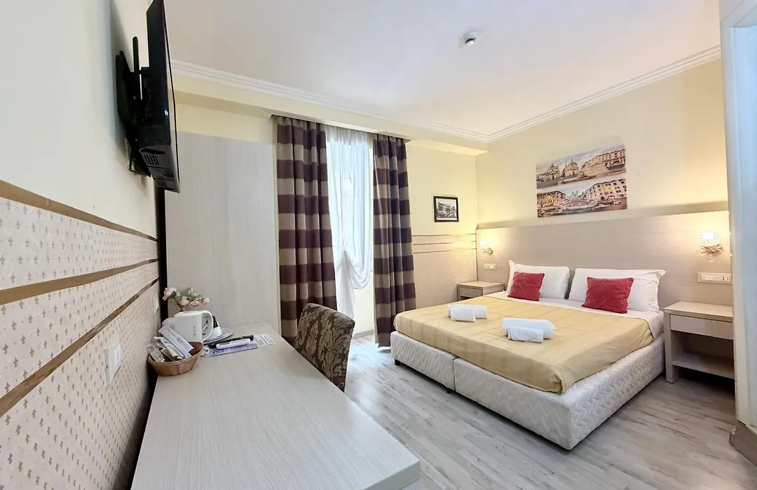 Booking House Rome-1