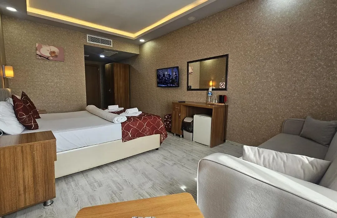Pointbreak Otel-1