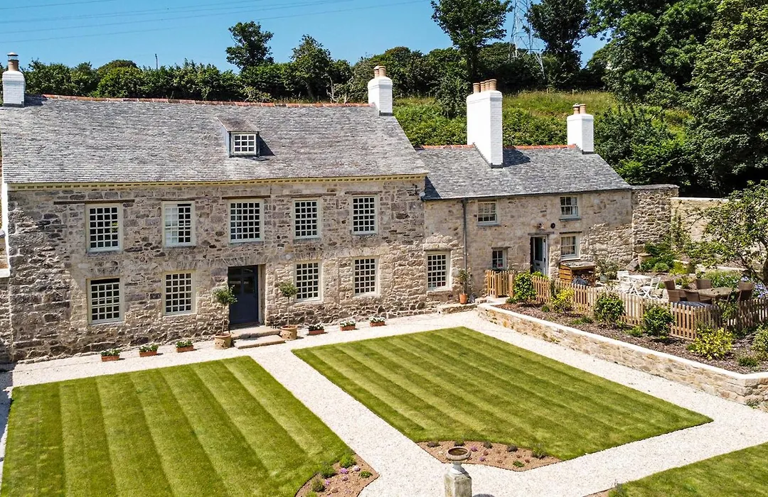 Cusgarne Manor Boutique B&B - Adults Only-1