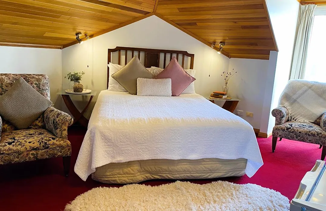 Hanlon Guest House-1