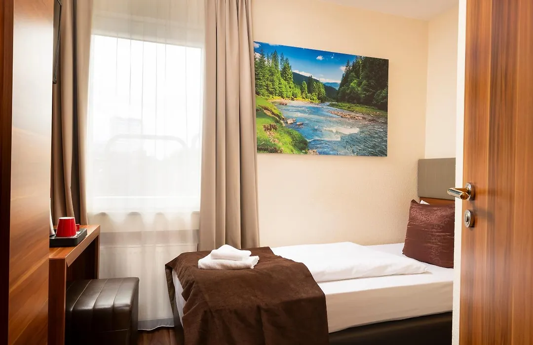 Hotel Frankfurt Messe-1