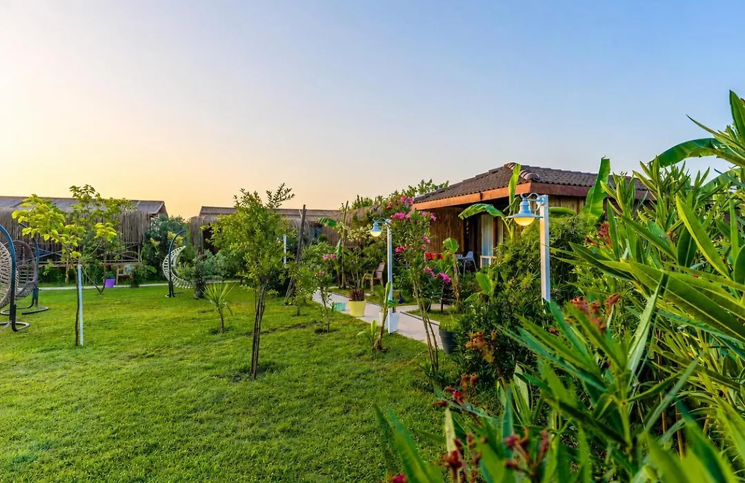 Izgen Bungalows-1