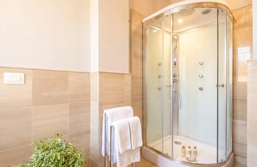 City Gate - Luxury Suites-1