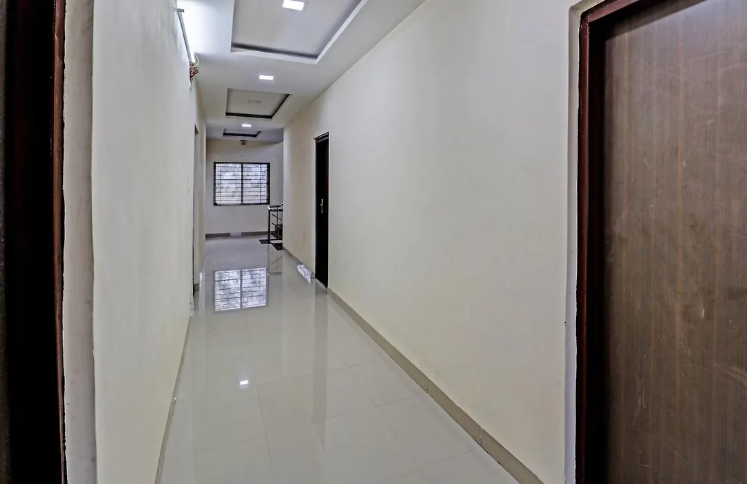 Hotel O Midway Treat Dhar-1