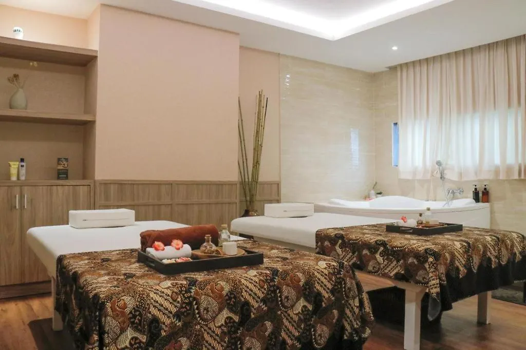 Hotel GranDhika Iskandarsyah-1