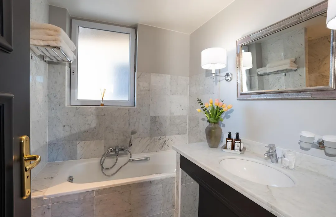 Le Cavendish-1