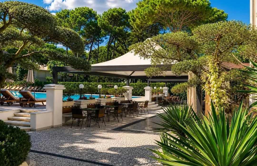Hotel Greif-1