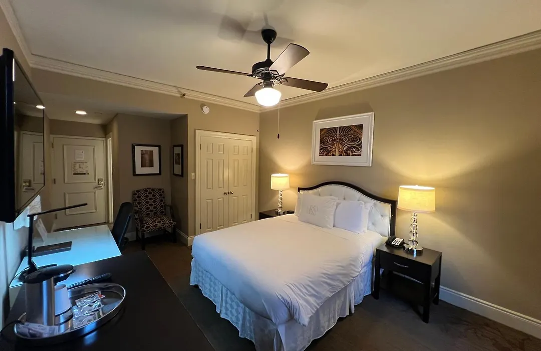 Kensington Park Hotel-1
