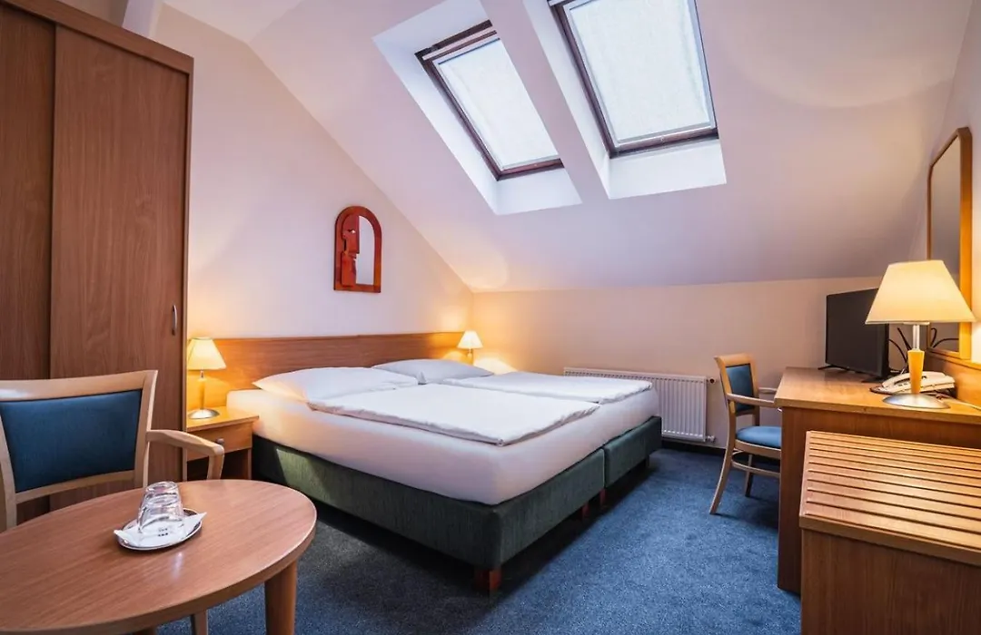 Ea Hotel Tosca-1