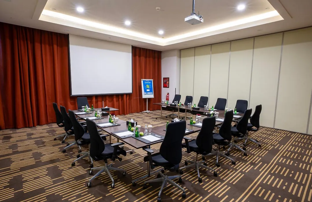 Holiday Inn Riyadh Olaya By Ihg-1
