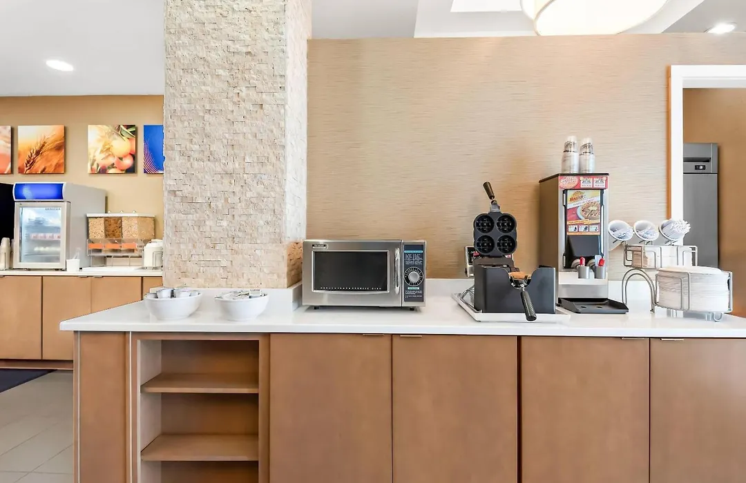 Comfort Suites New Orleans East-1