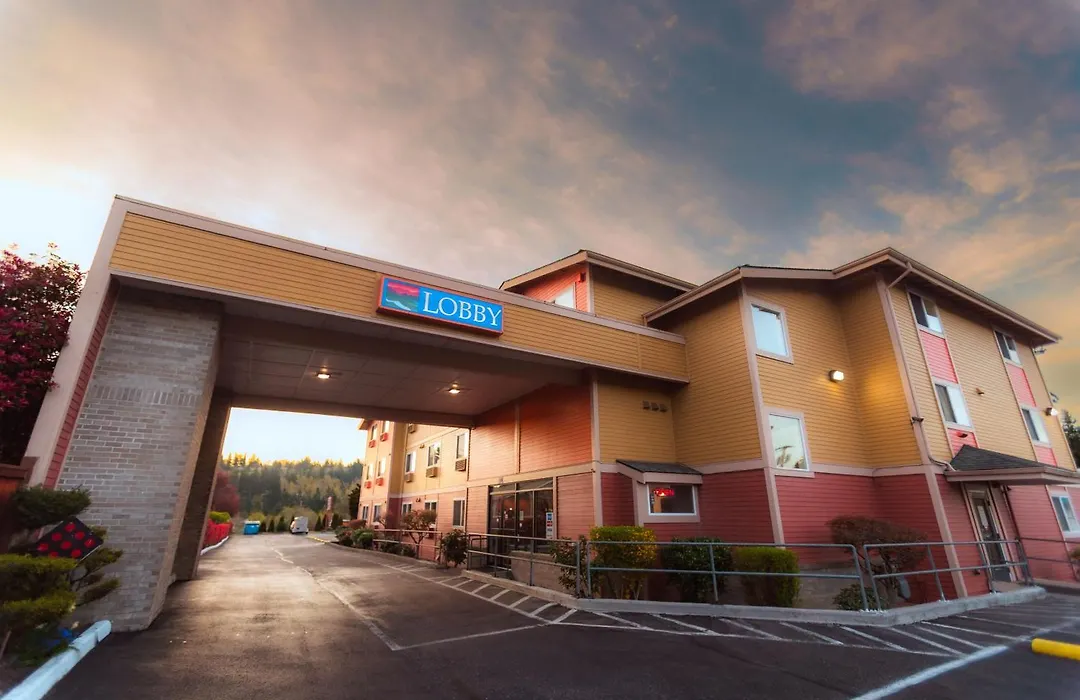 Bay City Inn-1