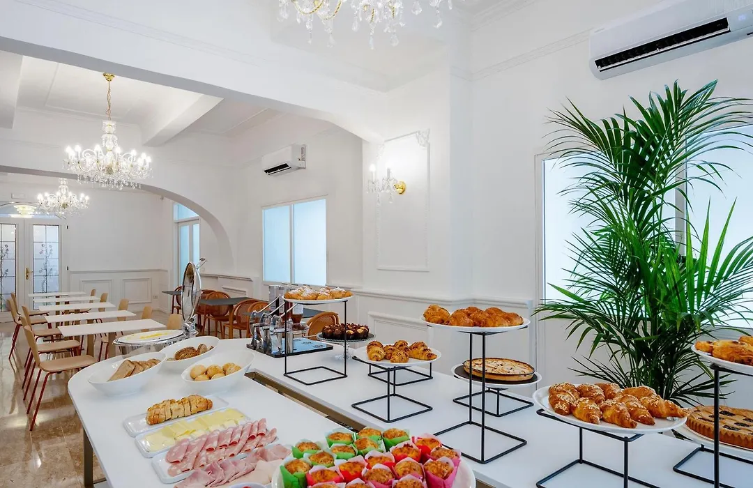 B&B Hotel Pesaro Des Bains-1