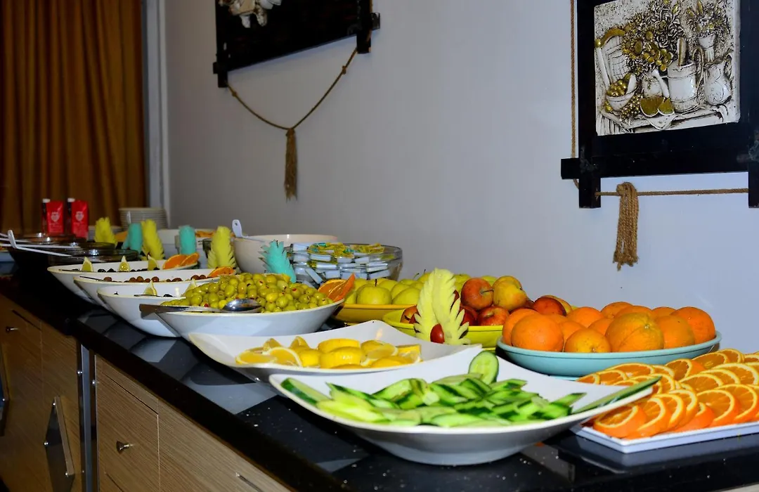 Muz Hotel-1