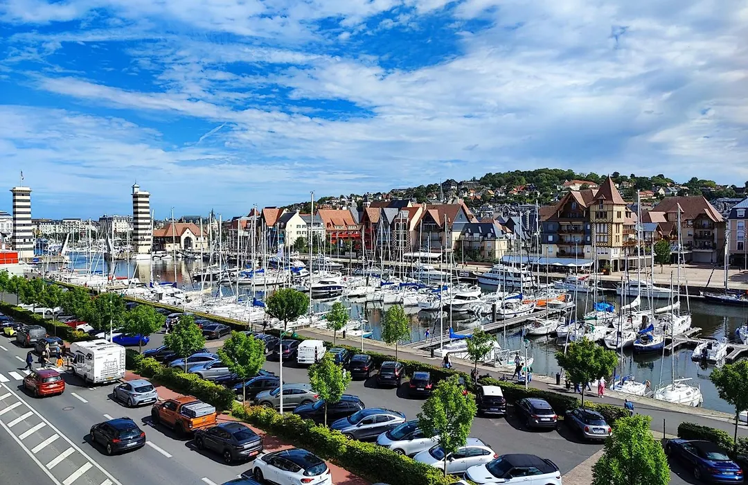 Ibis Deauville Centre-1