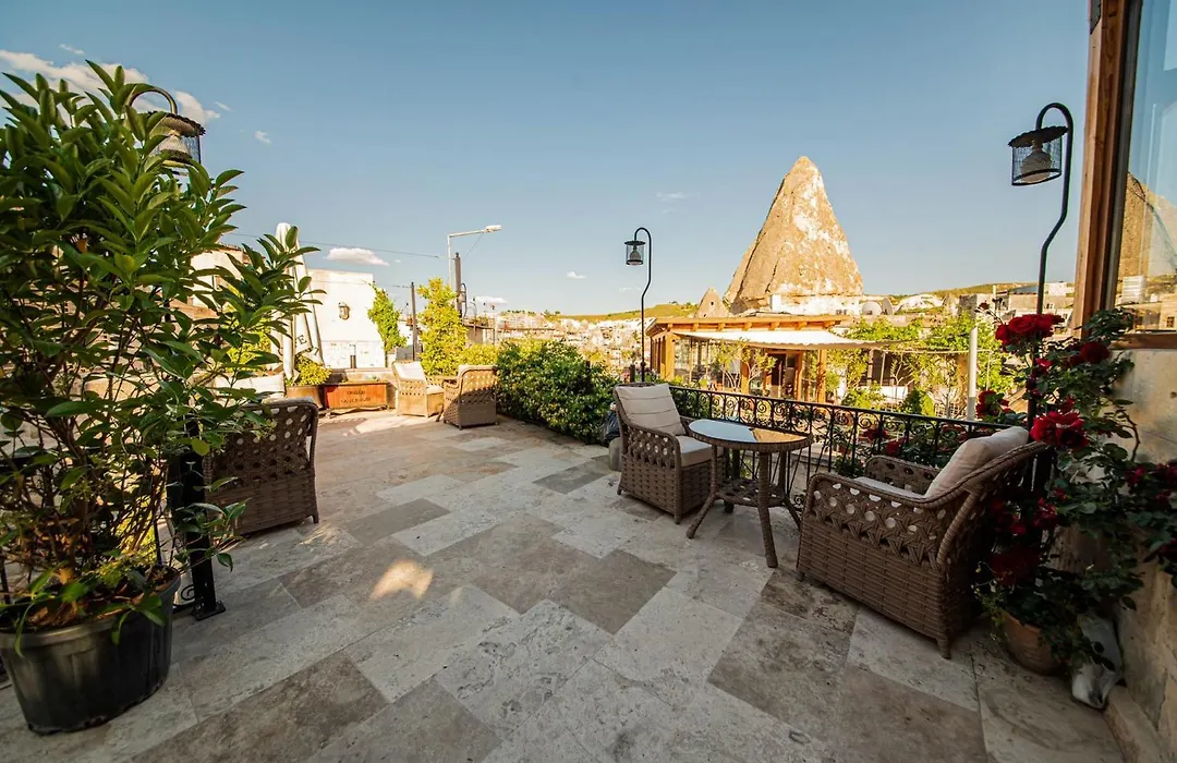 Chelebi Cave House-1