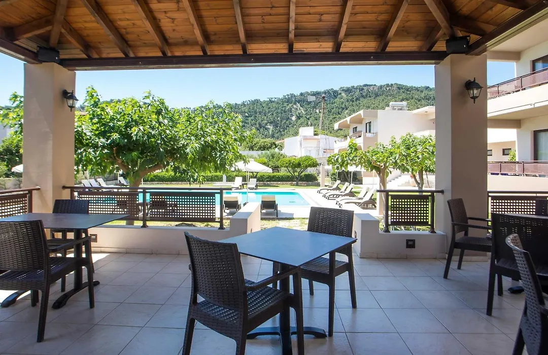 Santa Helena Hotel (Adults Only)-1
