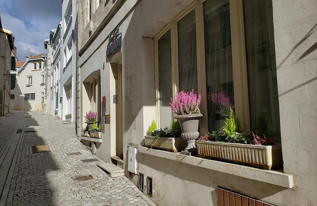 Hotel de Montaulbain-1