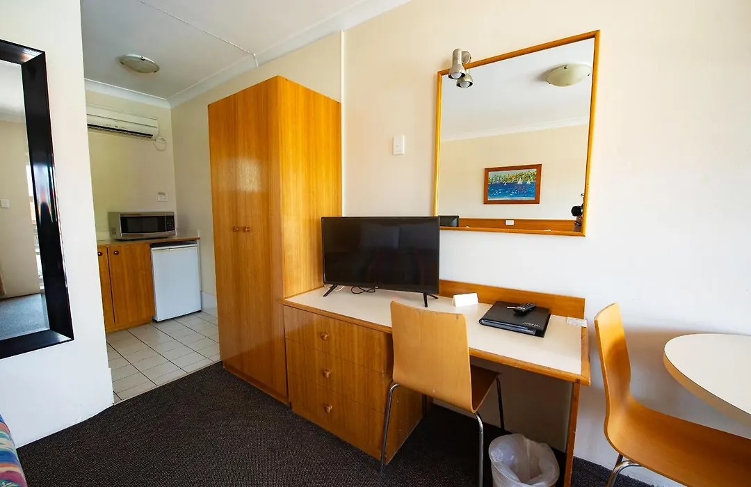 Narellan Motor Inn-1
