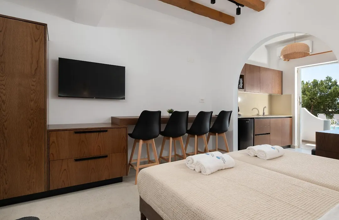 Pefkos View Suites & Maisonette-1