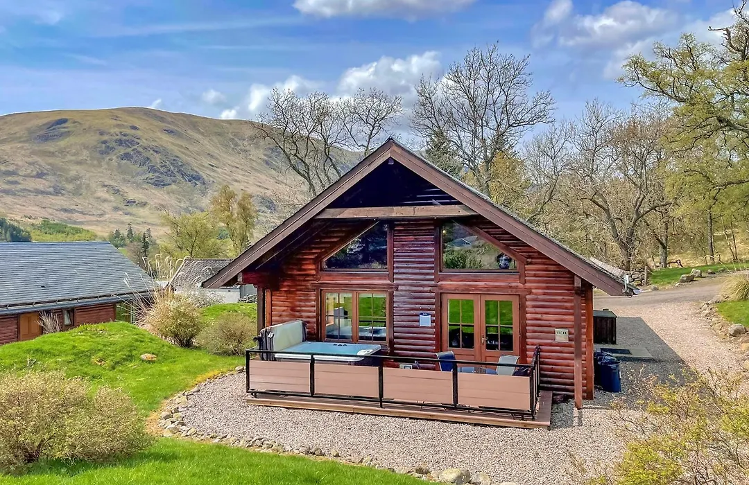 Glen Clova Lodges-1