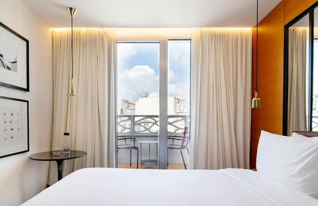Renaissance Paris Republique Hotel & Spa-1