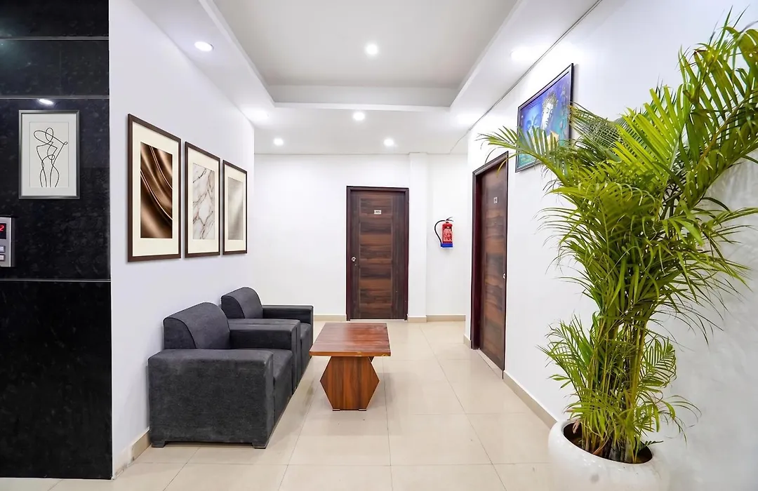Fabhotel Frolic Luxury Stay - Nr, Sec 52 Noida Metro Station-1