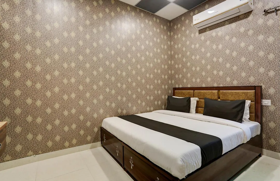Hotel O Kingland Water Park Rohtak-1