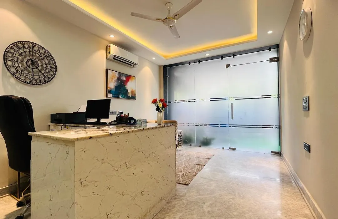 Bluo 1Bhk Suite - Balcony, Lift, Gym, Parking-1