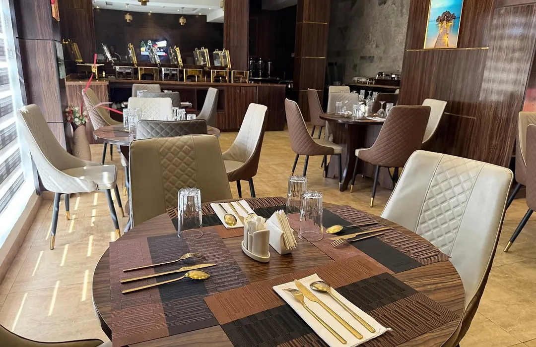 Vinpy Hotels-1