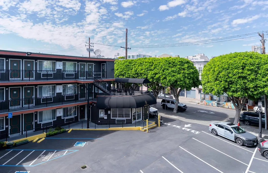 Symphony Inn-1