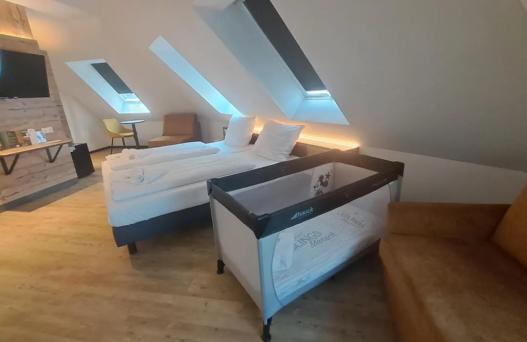 SEKRA Stadthotel-1