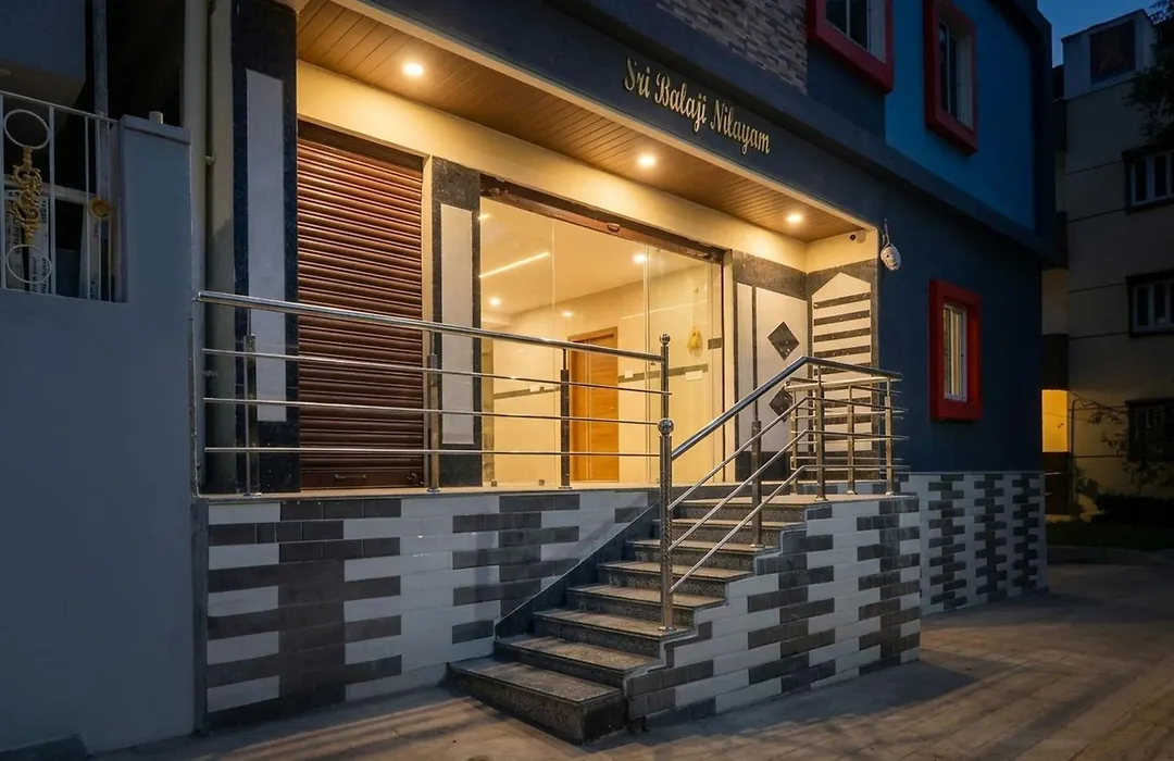 Super Townhouse Gachibowli Near Sky View-1