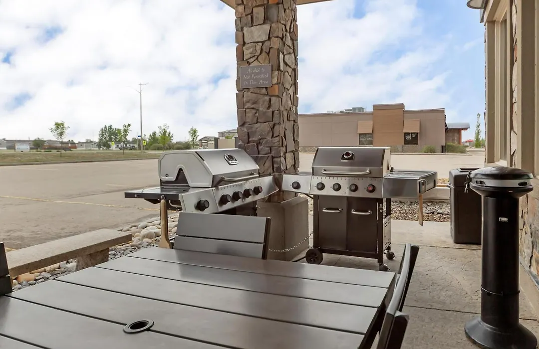 Best Western Plus Drayton Valley-1