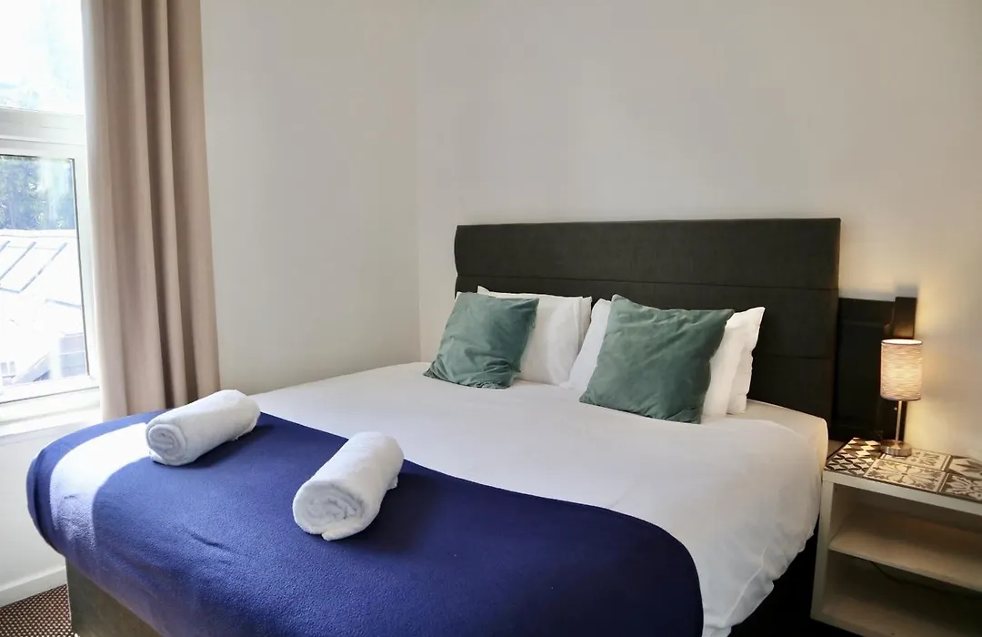 City Centre Guest House - Gloucester Park-1