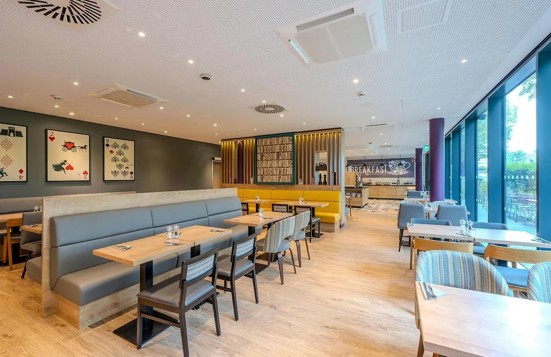 Premier Inn Göttingen-1