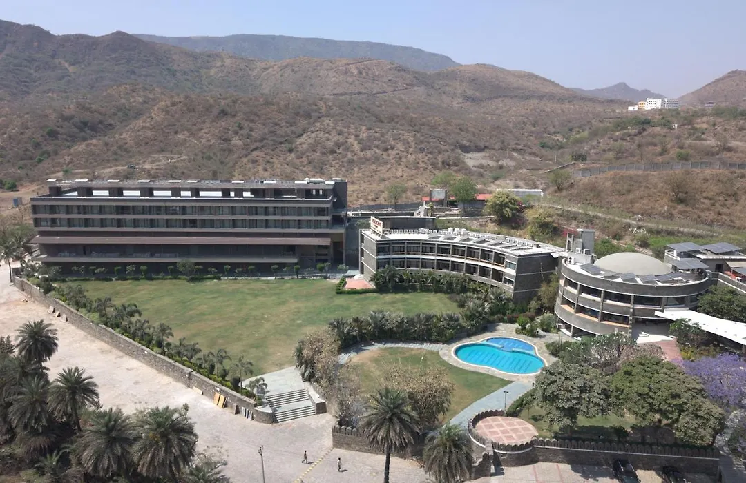 Seasons Park Resort-1