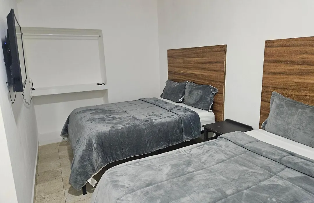 Hotel Plaza Huatulco Bungalows-1