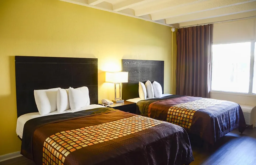 James River Inn & Suites-1