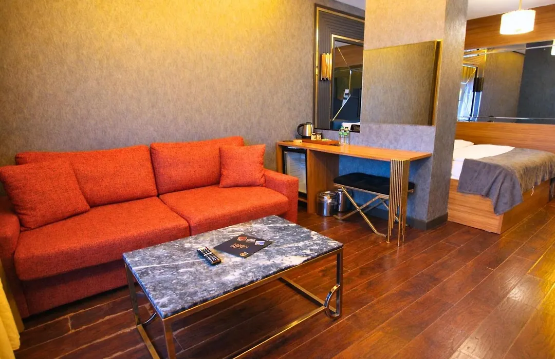 216 Eagle Palace Suite-1